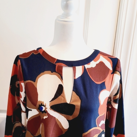 🌴SALE Ice Floral Dress - Picture 3 of 8